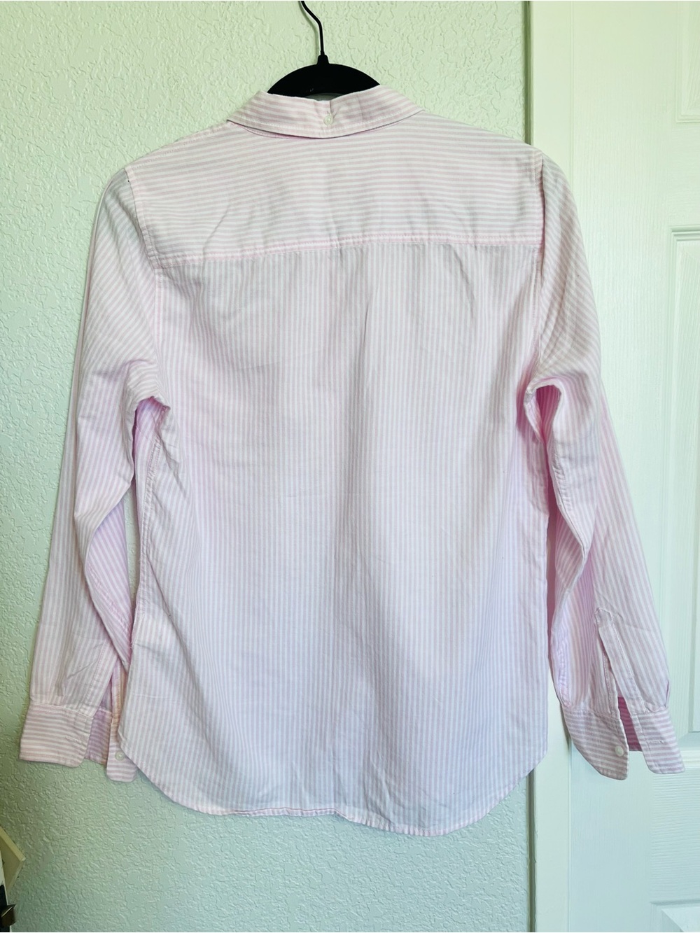 GAP Boyfriend Fitted Pink Stripes Button Down Shirt NWT - Picture 7 of 9